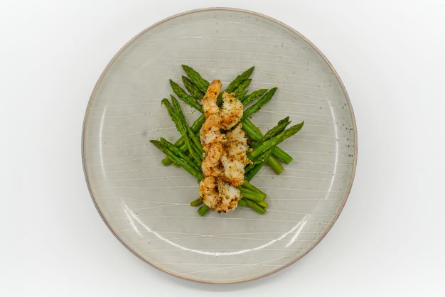 Healthy Shrimp Meal with Asparagus